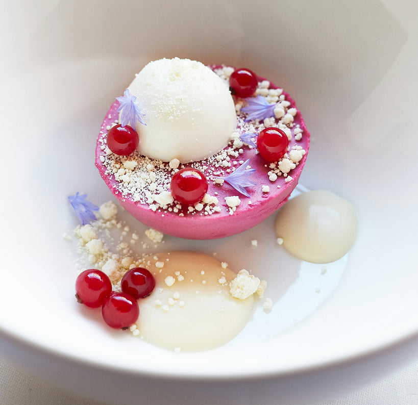 Strawberry or raspberry tart